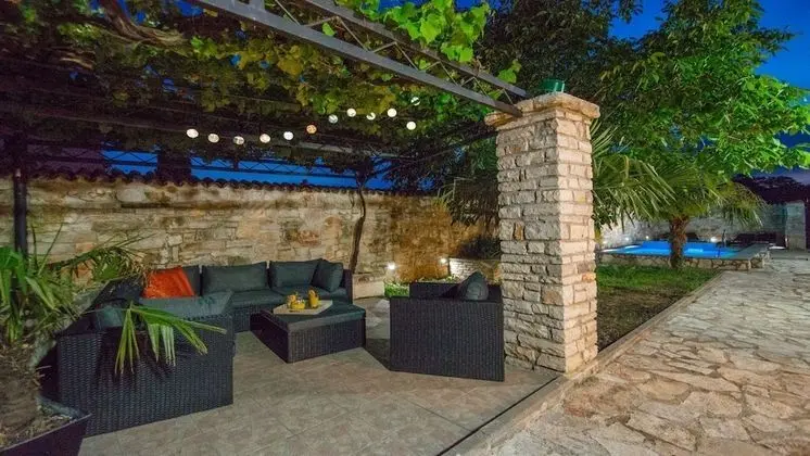 Villa, Kişiye Özel Havuzlu