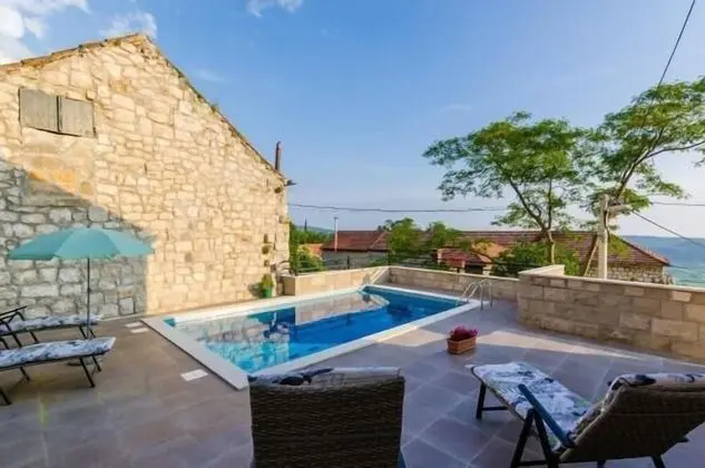 Villa (2 Bedroom Villa with Swimming Pool)