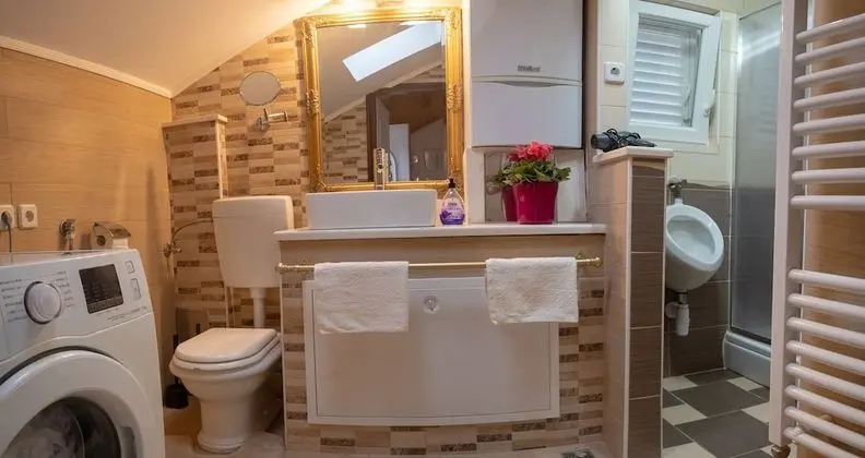 Villa (5-Bedroom Villa with Two Pools)