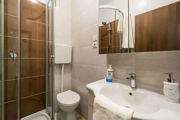 Villa (5-Bedroom Villa with Two Pools)