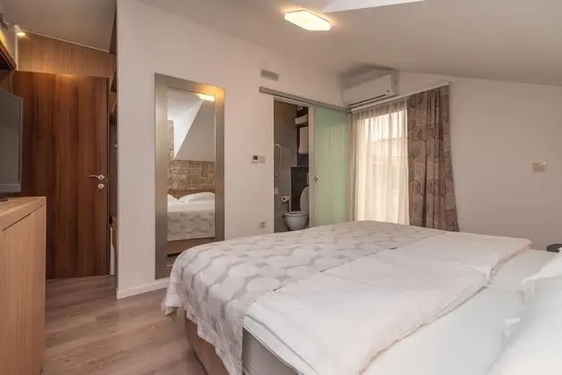 Deluxe Tek Büyük veya İki Ayrı Yataklı Oda, Balkon