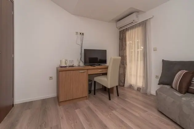 Deluxe Tek Büyük veya İki Ayrı Yataklı Oda, Balkon