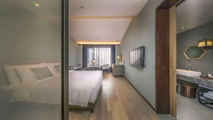 Deluxe Tek Büyük Yataklı Oda