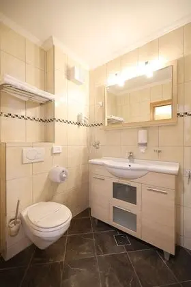 Standard Tek Büyük Yataklı Oda, 1 Büyük (Queen) Boy Yatak, Bahçe Manzaralı