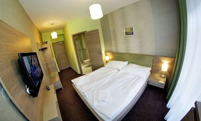 Economy Tek Büyük Yataklı Oda