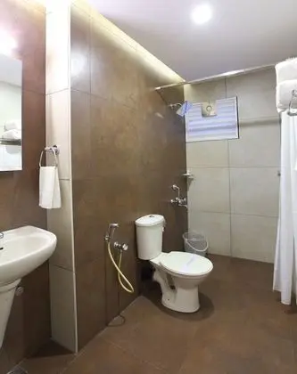 Standard Oda, Birden Çok Yatak, Engellilere Uygun, Sigara İçilebilir