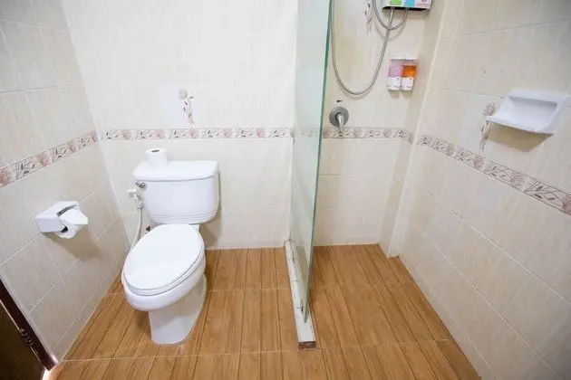 Junior Süit, 1 Büyük (Queen) Boy Yatak, Sigara İçilmez, Bahçe Manzaralı