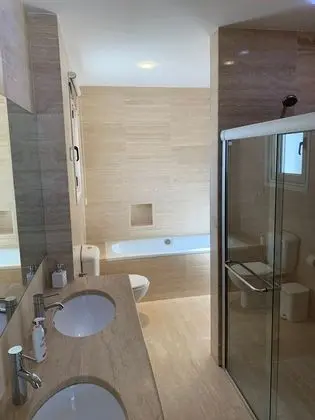 Villa, 4 Yatak Odası, Balkon