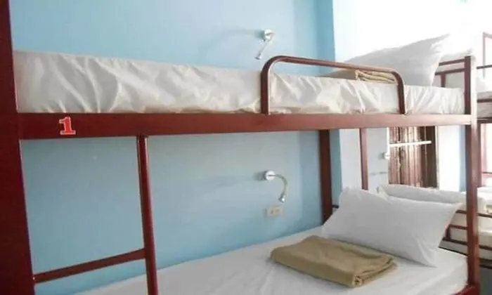 Ortak Ranzalı Oda, Karma Ranzalı Oda (Bunk Bed)