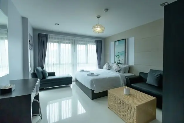 Family Room 4 Adult