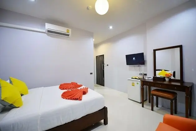 Family Room 4 Adult