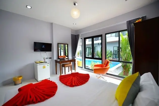 Family Room 4 Adult