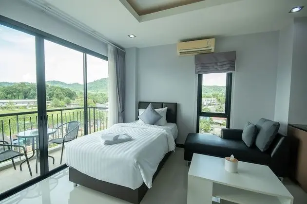 Studio Room