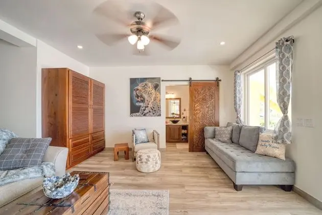 Villa, Kişiye Özel Havuzlu, Denize Sıfır