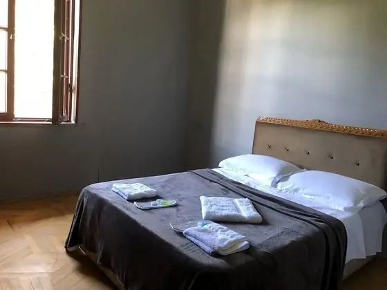 Comfort Üç Kişilik Oda, 2 Yatak Odası, Balkon, Avlu
