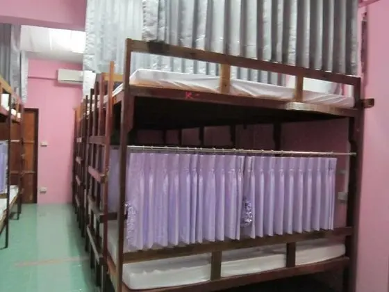 Mixed Dormitory Room