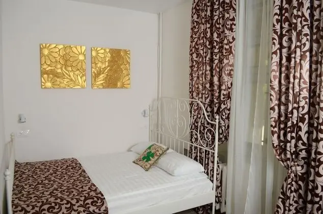 Standard Tek Büyük veya İki Ayrı Yataklı Oda