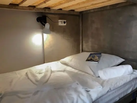 Ortak Ranzalı Oda, Sadece kadınlar için
