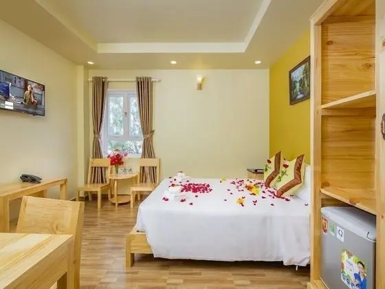 Deluxe Tek Büyük Yataklı Oda