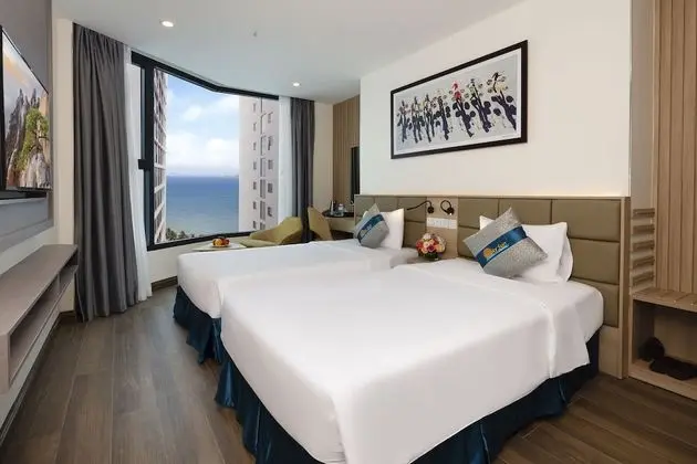 Deluxe Tek Büyük veya İki Ayrı Yataklı Oda, Deniz Manzaralı