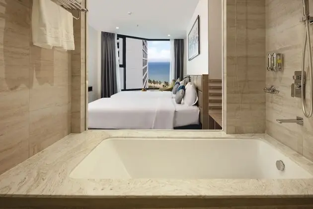 Deluxe Tek Büyük veya İki Ayrı Yataklı Oda, Deniz Manzaralı