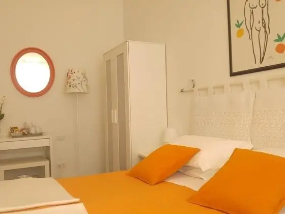 Economy Tek Büyük veya İki Ayrı Yataklı Oda (External Bathroom)