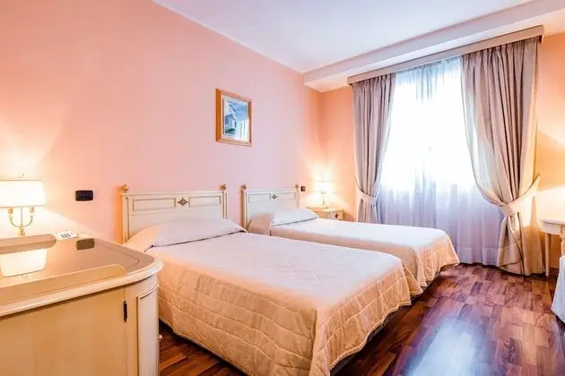 Deluxe İki Ayrı Yataklı Oda