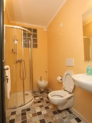 Tek Büyük veya İki Ayrı Yataklı Oda
