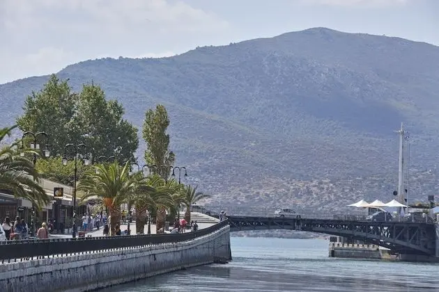 Family Oda, Kısmi Deniz Manzaralı