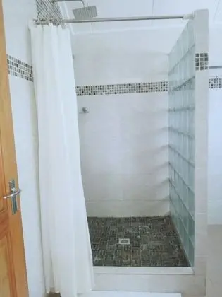 Basic Üç Kişilik Oda