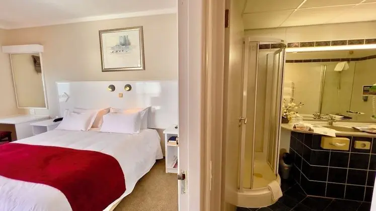 Luxury Suite