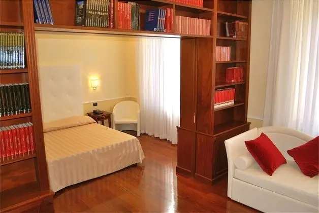Deluxe Süit, Bağlantılı Odalar