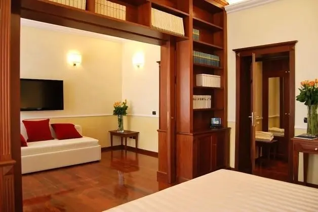 Deluxe Süit, Bağlantılı Odalar