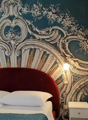 Basic Tek Büyük Yataklı Oda