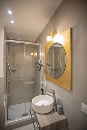 Basic Tek Büyük Yataklı Oda