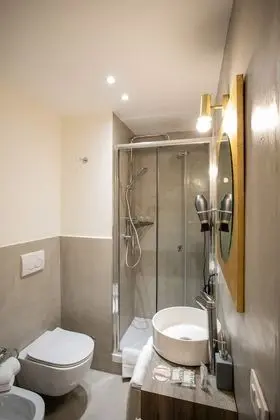 Basic Tek Büyük Yataklı Oda