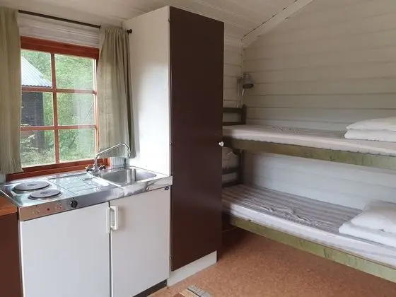 Kulübe, Ortak Banyo (15-17)