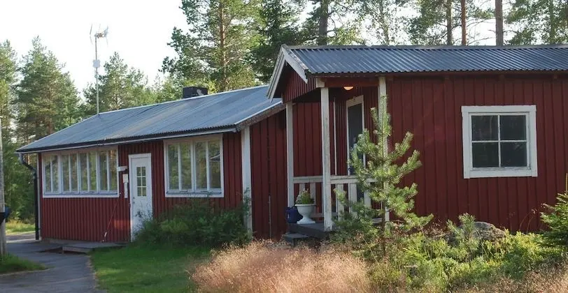 Kulübe, Ortak Banyo (15-17)