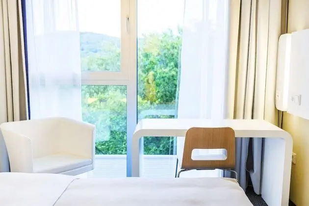 Tek Kişilik Oda, 1 Tek Kişilik Yatak, Sigara İçilmez