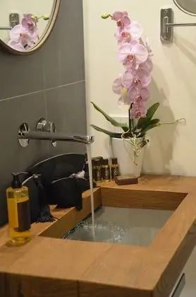 Deluxe Tek Büyük Yataklı Oda, Veranda (C1)