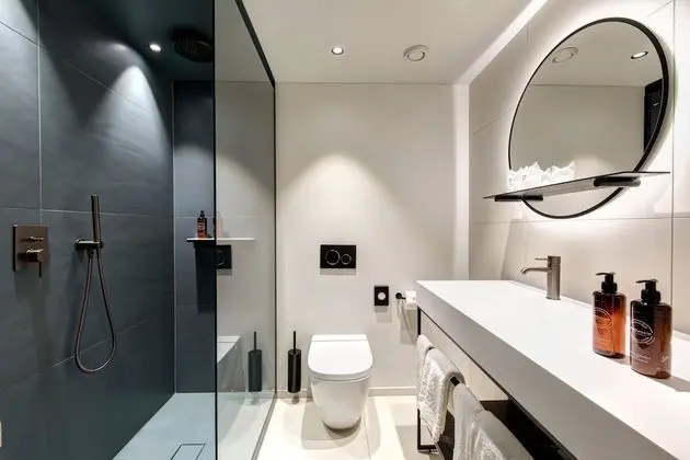 Superior Tek Büyük Yataklı Oda (Air Condtion)