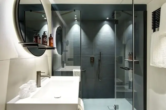 Superior Tek Büyük Yataklı Oda (Air Condtion)