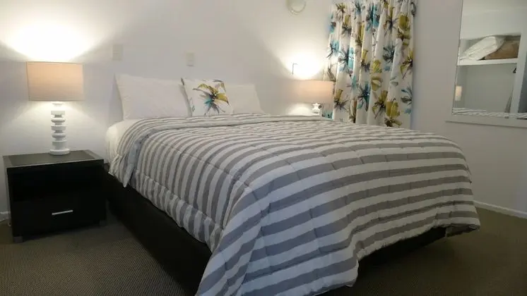 Standard Apart Daire, 1 Yatak Odası, Küçük Mutfak, Park Manzaralı