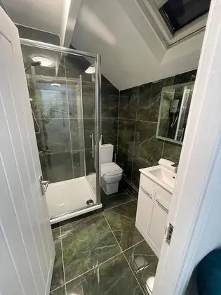 Standard Apart Daire, Banyolu/Duşlu (1 Bed Apartment- Sleeps 3)