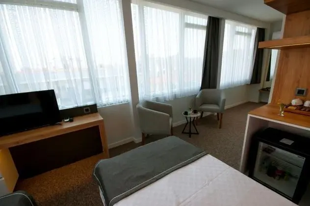 Standart Oda, Şehir Manzaralı