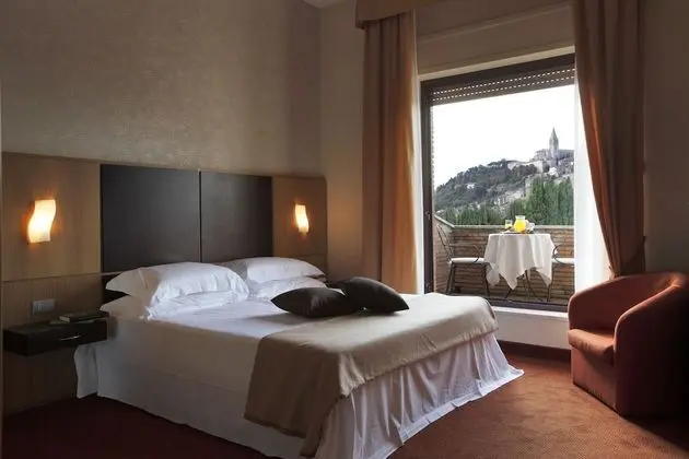 Tek Büyük Yataklı Oda, Manzaralı