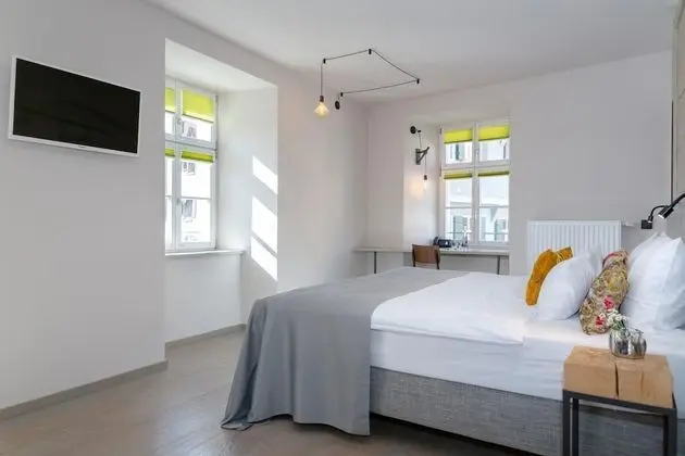 Tek Büyük Yataklı Oda, Balkon