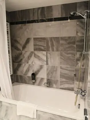 Comfort Tek Büyük Yataklı Oda, Küvet