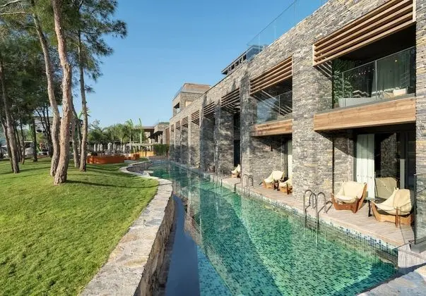 Laguna Deluxe Room, Partial Sea View - S