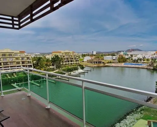 Deluxe Apart Daire, Koy Manzaralı